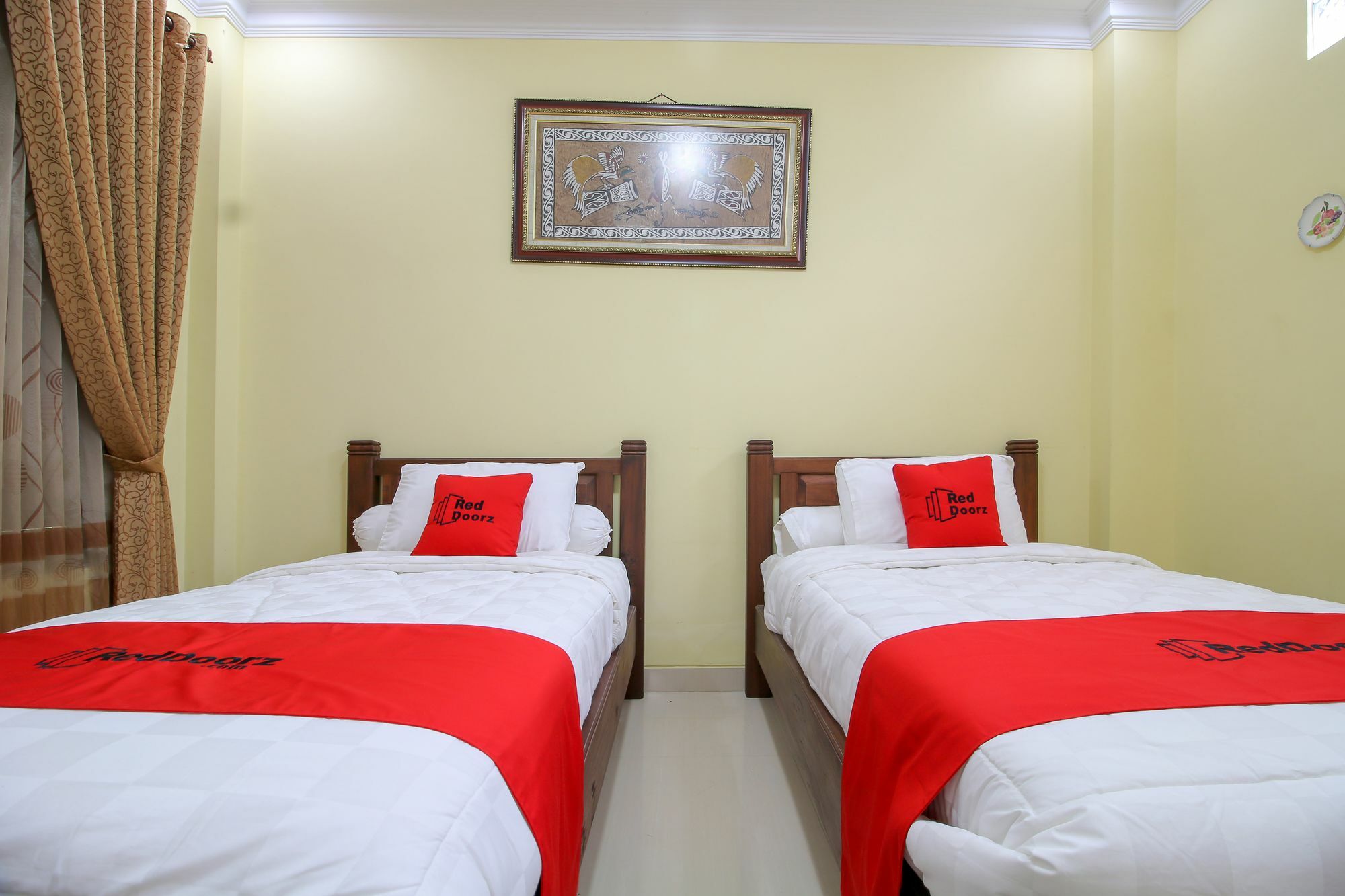 RedDoorz Plus @ Maguwo Kalasan Exterior foto