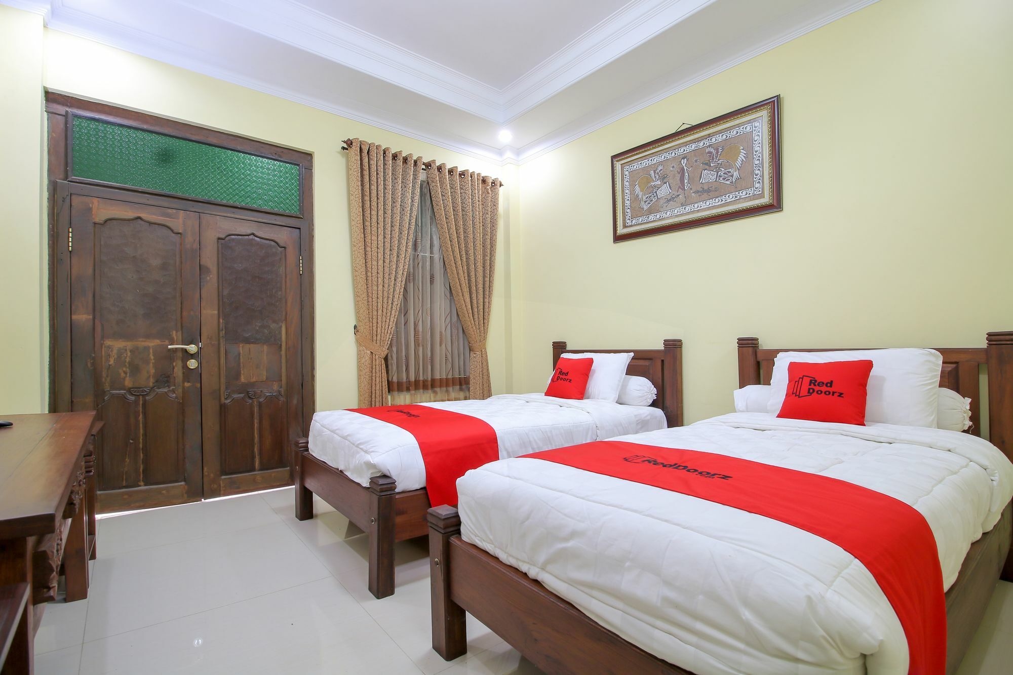 RedDoorz Plus @ Maguwo Kalasan Exterior foto