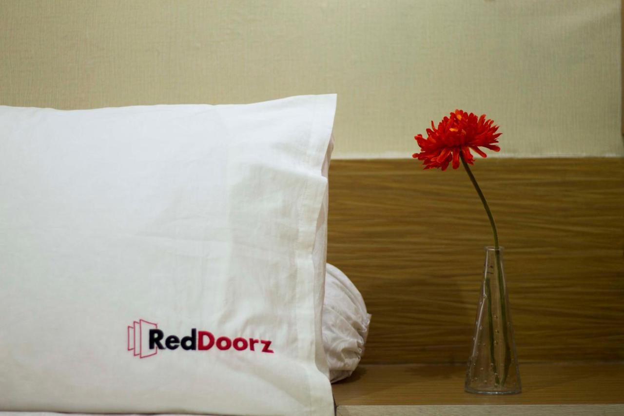 RedDoorz Plus @ Maguwo Kalasan Zimmer foto